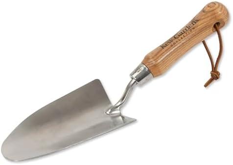 Spear & Jackson Kew Gardens Hand Trowel Review: A Tool for Eco-Friendly Gardeners